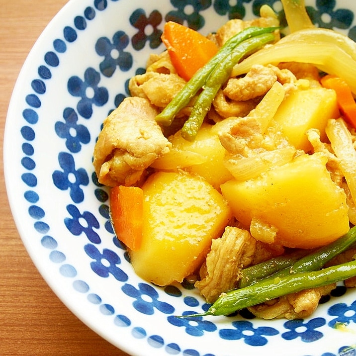 豚こまで♪カレー風味の肉じゃが♪